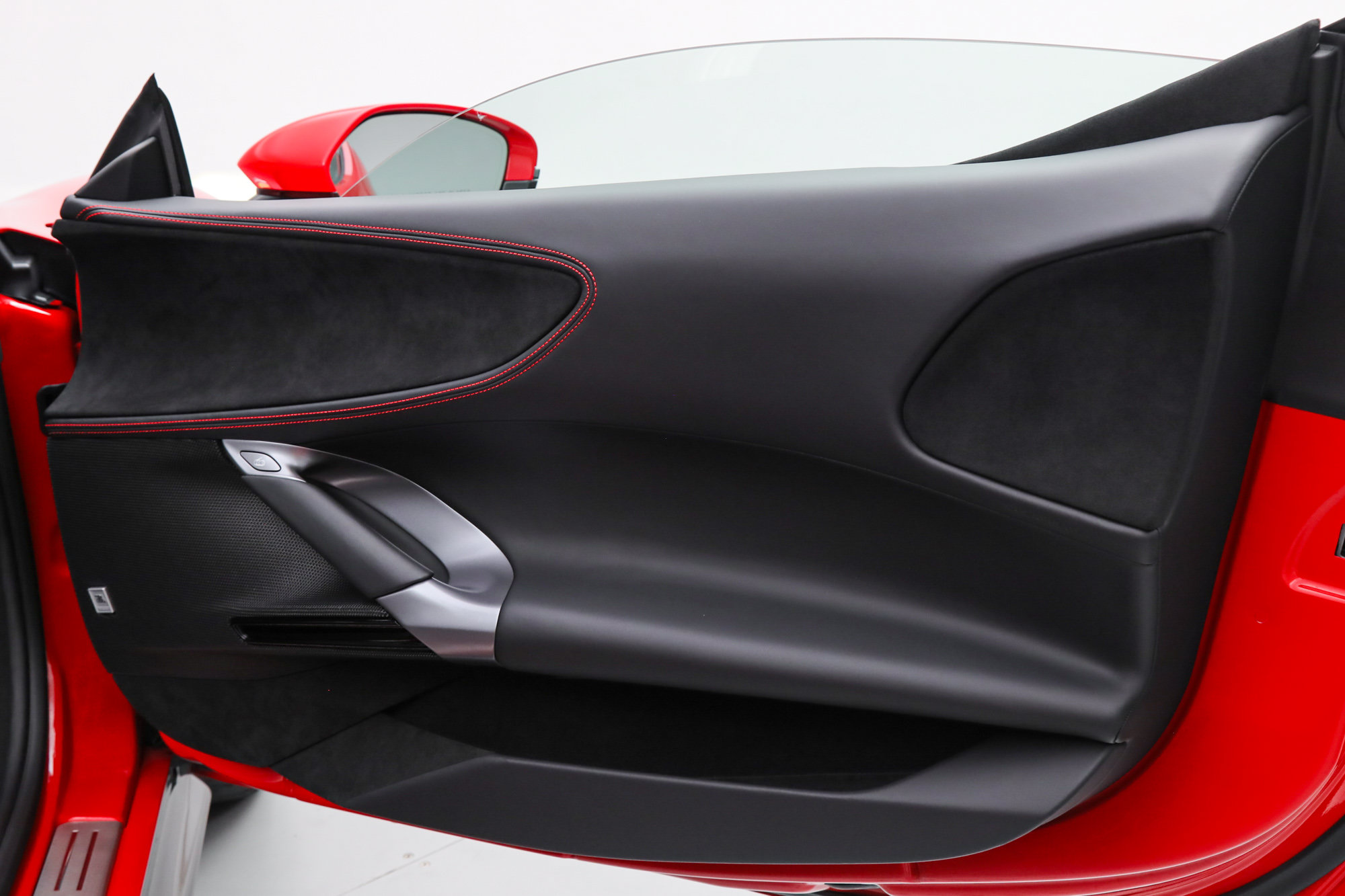 Certified 2025 Ferrari SF90 Spider AWD/4WD image 27