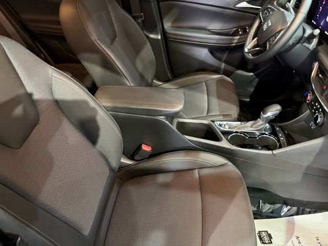 Used 2025 Buick Encore GX Preferred image 24