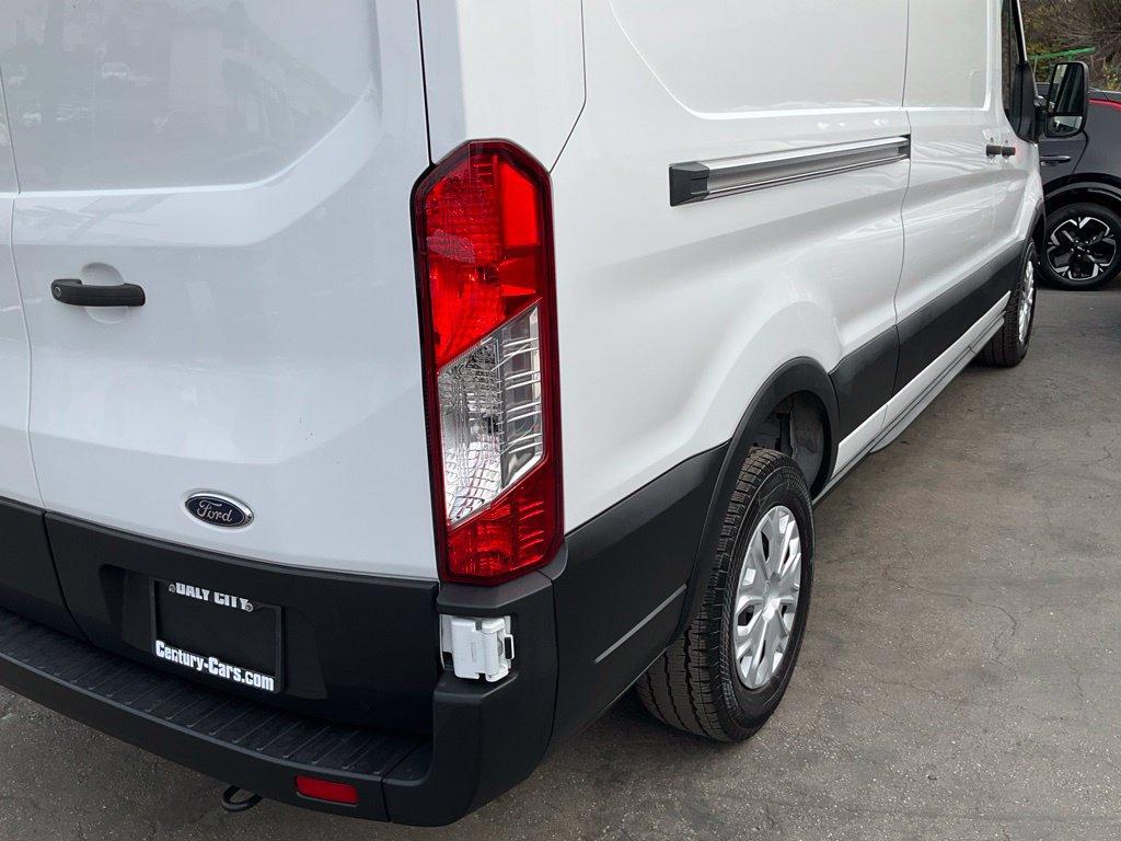 Used 2023 Ford E-Transit Medium Roof RWD image 63