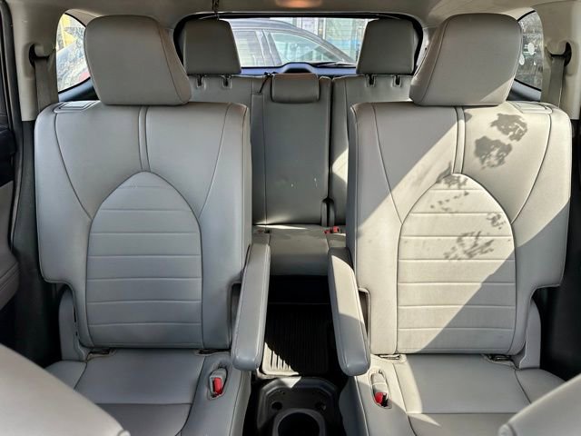 Used 2020 Toyota Highlander XLE image 20