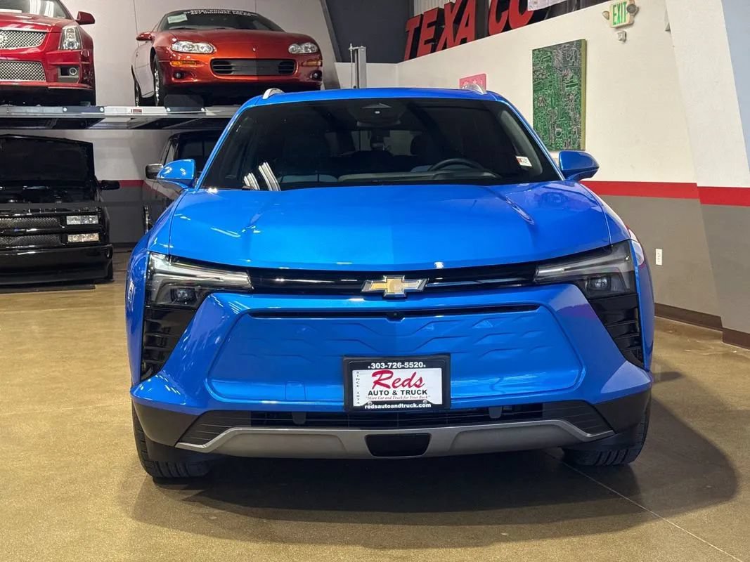 Used 2024 Chevrolet Blazer EV LT AWD/4WD image 30