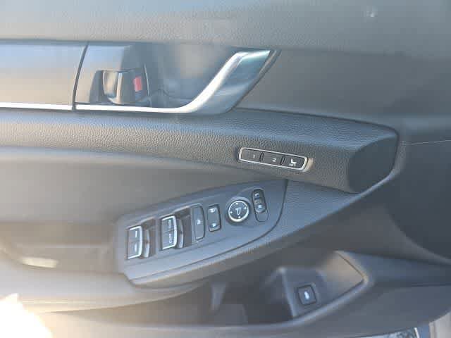 Used 2022 Honda Accord EX-L image 10