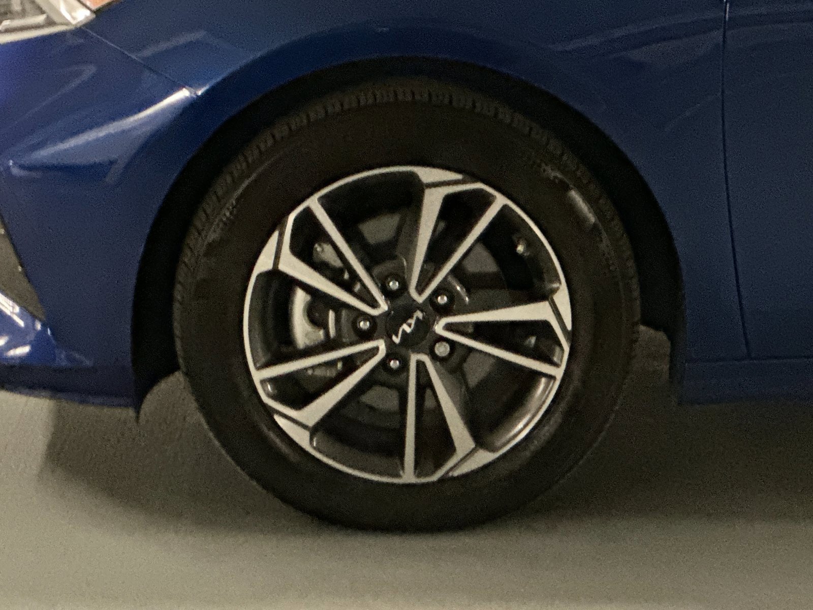 Used 2023 Kia Forte LXS w/ LXS Technology Package image 23