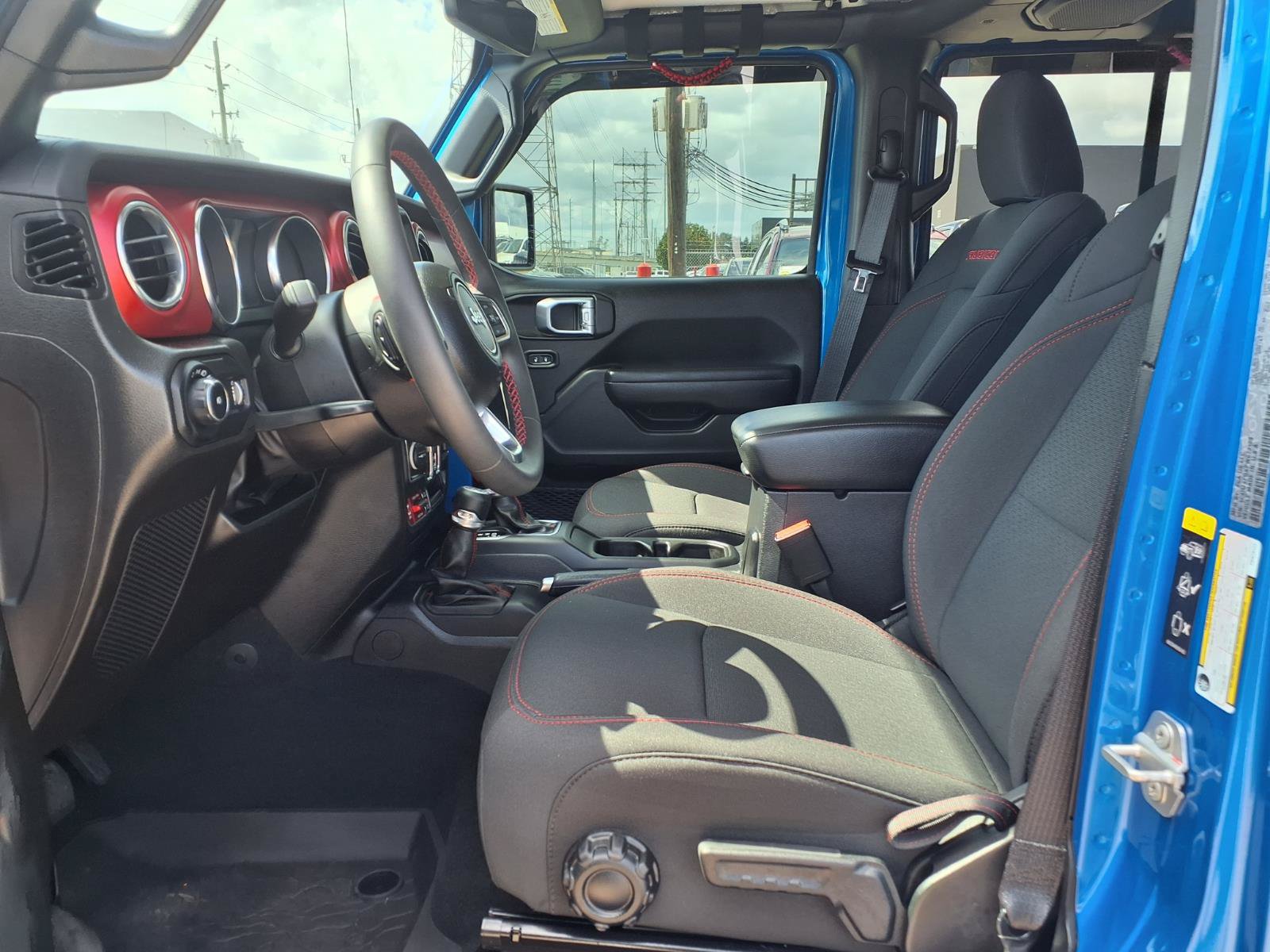 Used 2023 Jeep Wrangler Unlimited Rubicon AWD/4WD image 19