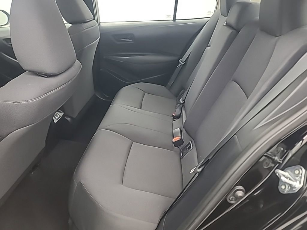 Used 2025 Toyota Corolla LE image 20