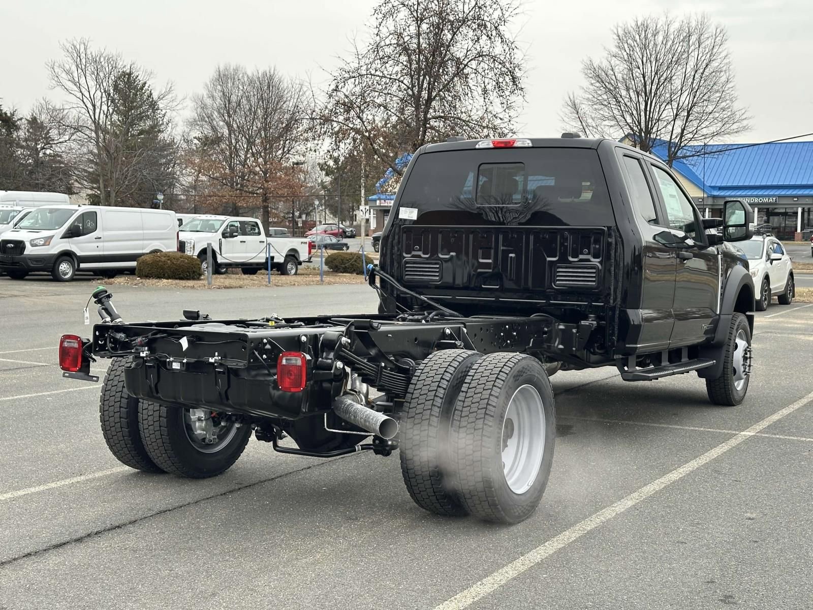 New 2025 Ford F550 4x4 SuperCab Super Duty image 2
