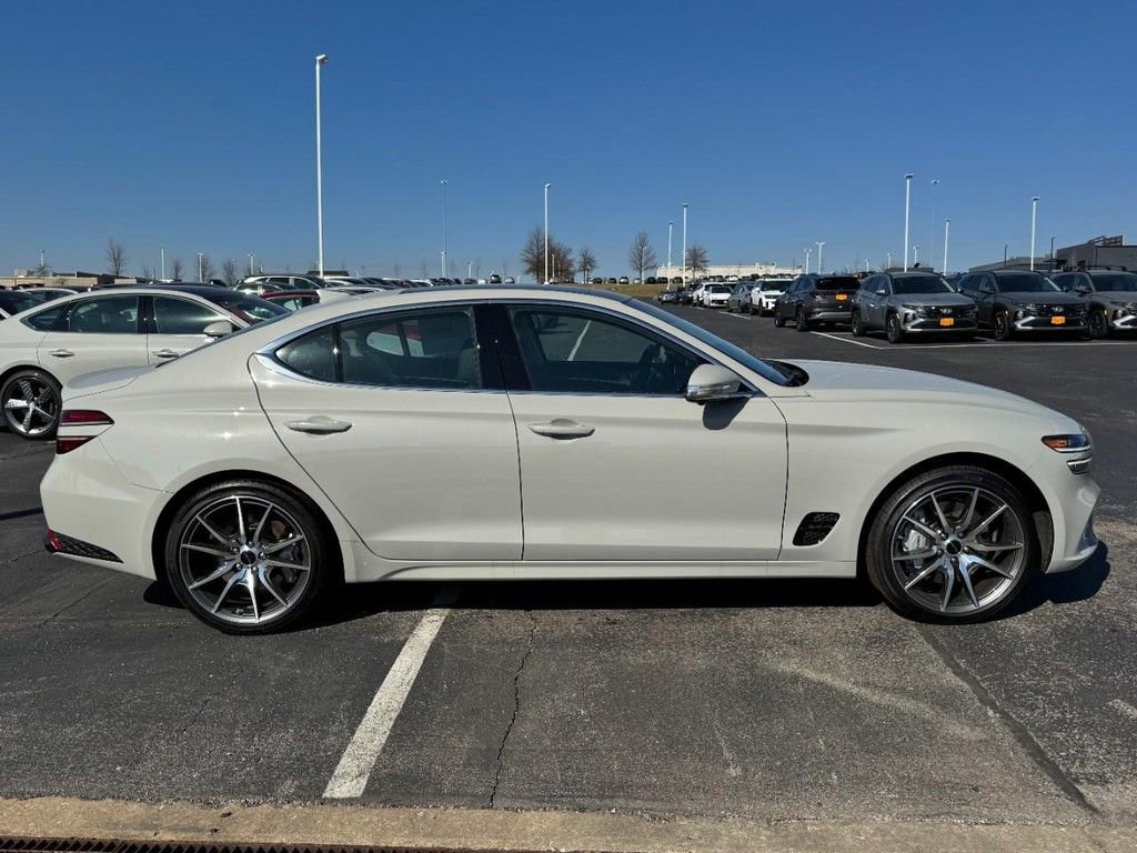 New 2026 Genesis G70 2.5T Prestige image 2