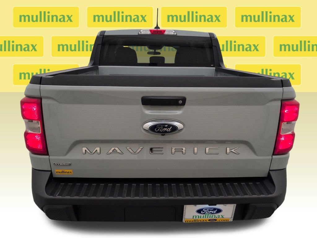 Used 2023 Ford Maverick XL FWD image 28