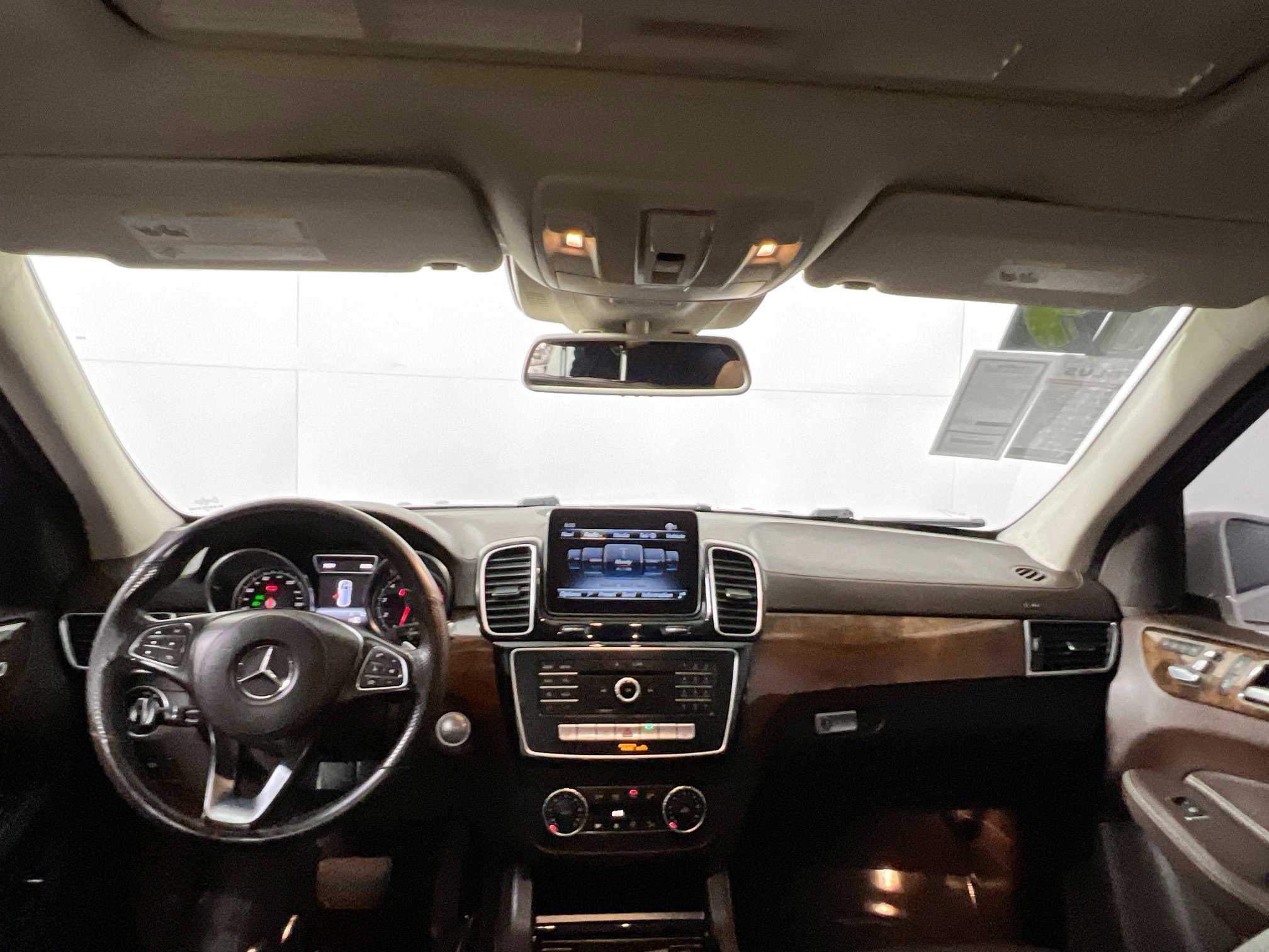 Used 2019 Mercedes-Benz GLS 450 4MATIC image 30