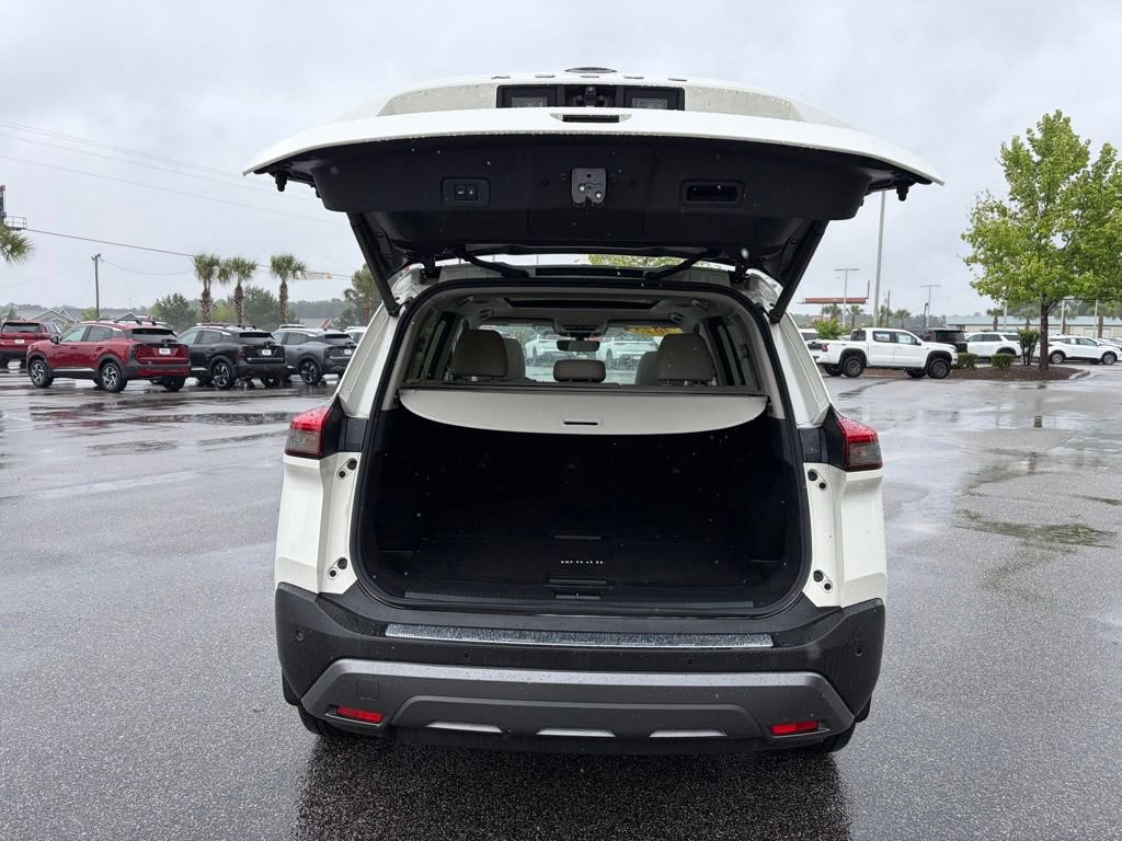 Certified 2023 Nissan Rogue SL w/ SL Premium Package AWD/4WD image 5