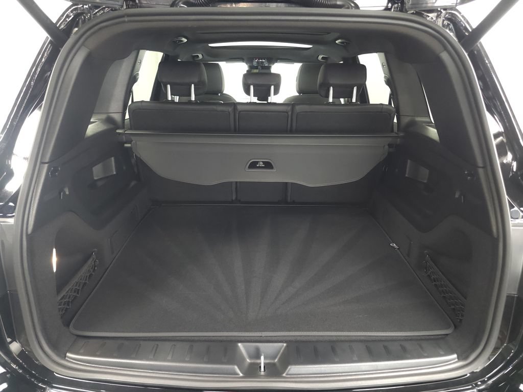 Certified 2026 Mercedes-Benz GLB 250 4MATIC image 28