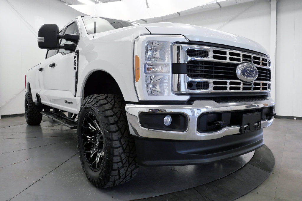 Used 2023 Ford F250 XLT AWD/4WD image 41