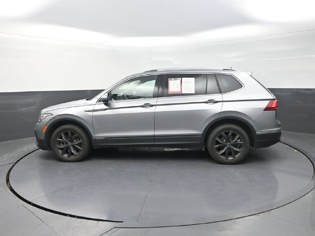 Used 2023 Volkswagen Tiguan SE FWD image 4