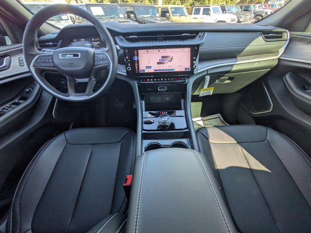 New 2026 Jeep Grand Cherokee Limited w/ Limited Altitude Package image 11