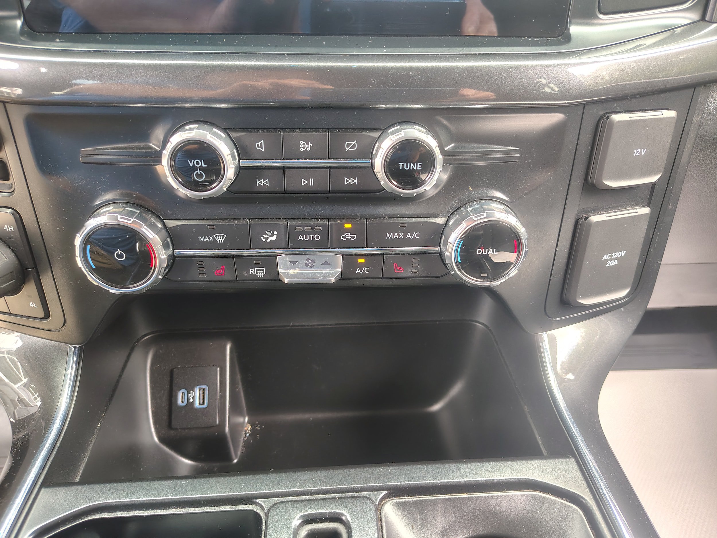 Used 2022 Ford F150 XLT w/ Equipment Group 302A High AWD/4WD image 34