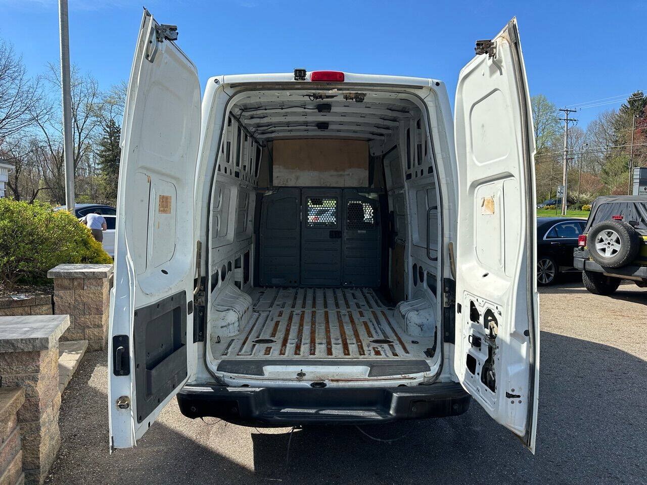 Used 2020 Nissan NV 2500 High Roof RWD image 6