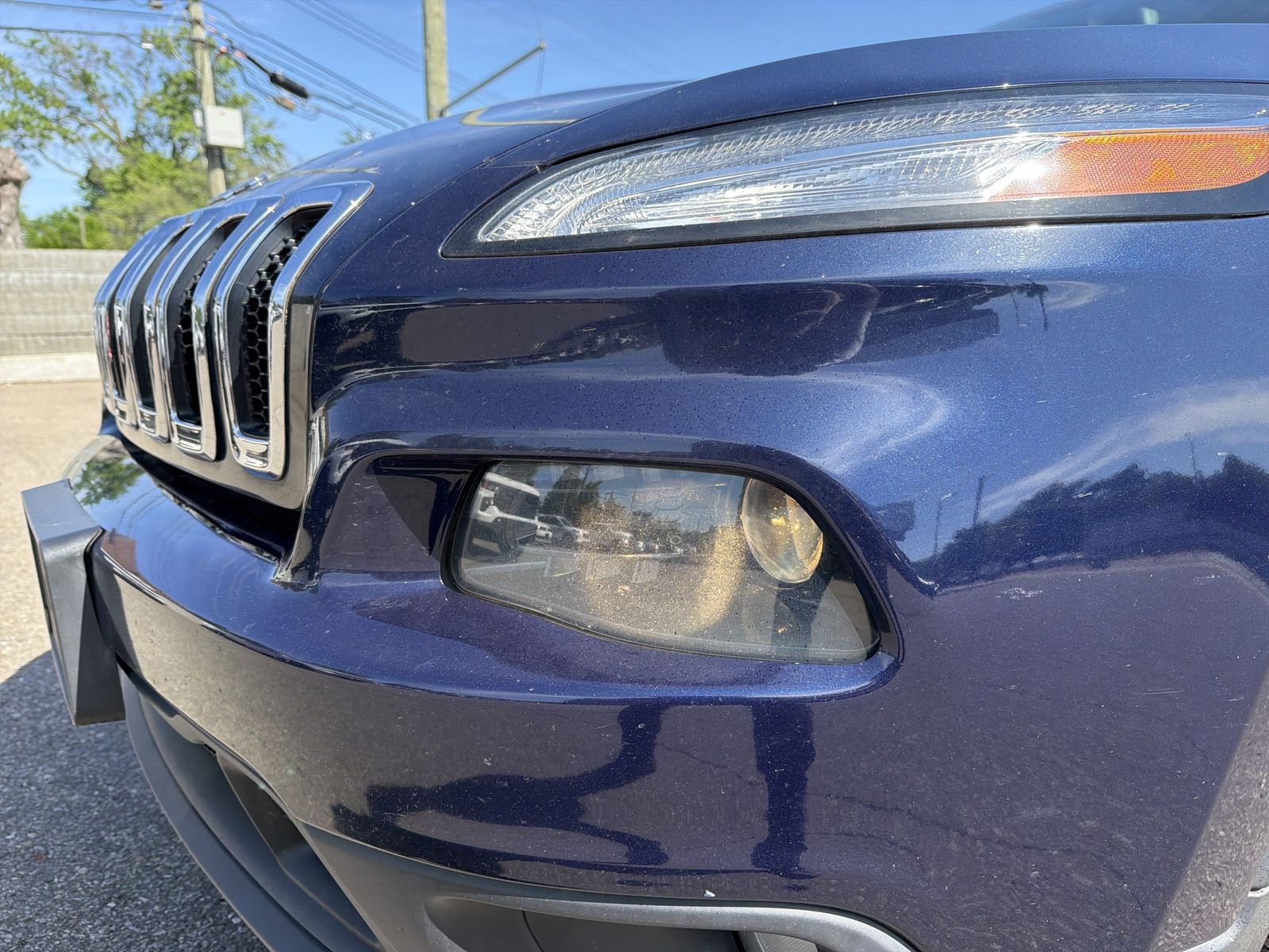 Used 2015 Jeep Cherokee Latitude w/ Comfort/Convenience Group AWD/4WD image 15