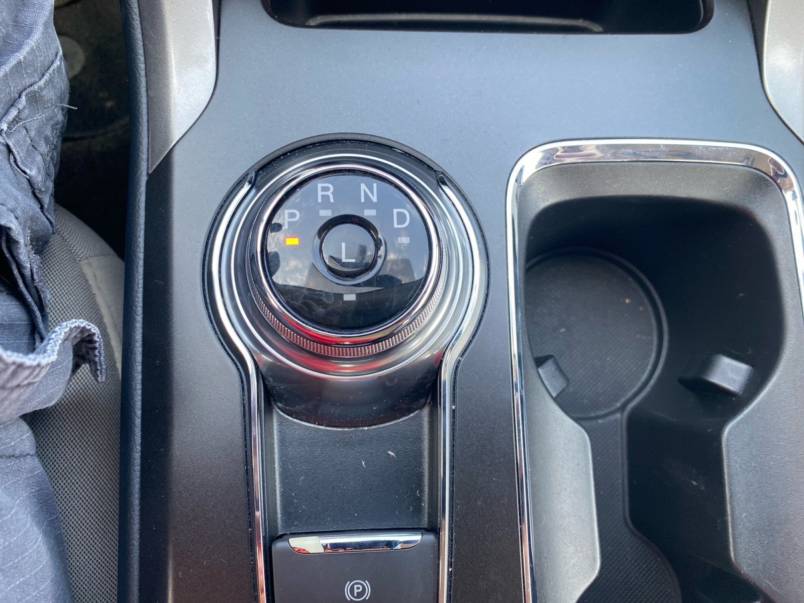 Used 2018 Ford Fusion S FWD image 24