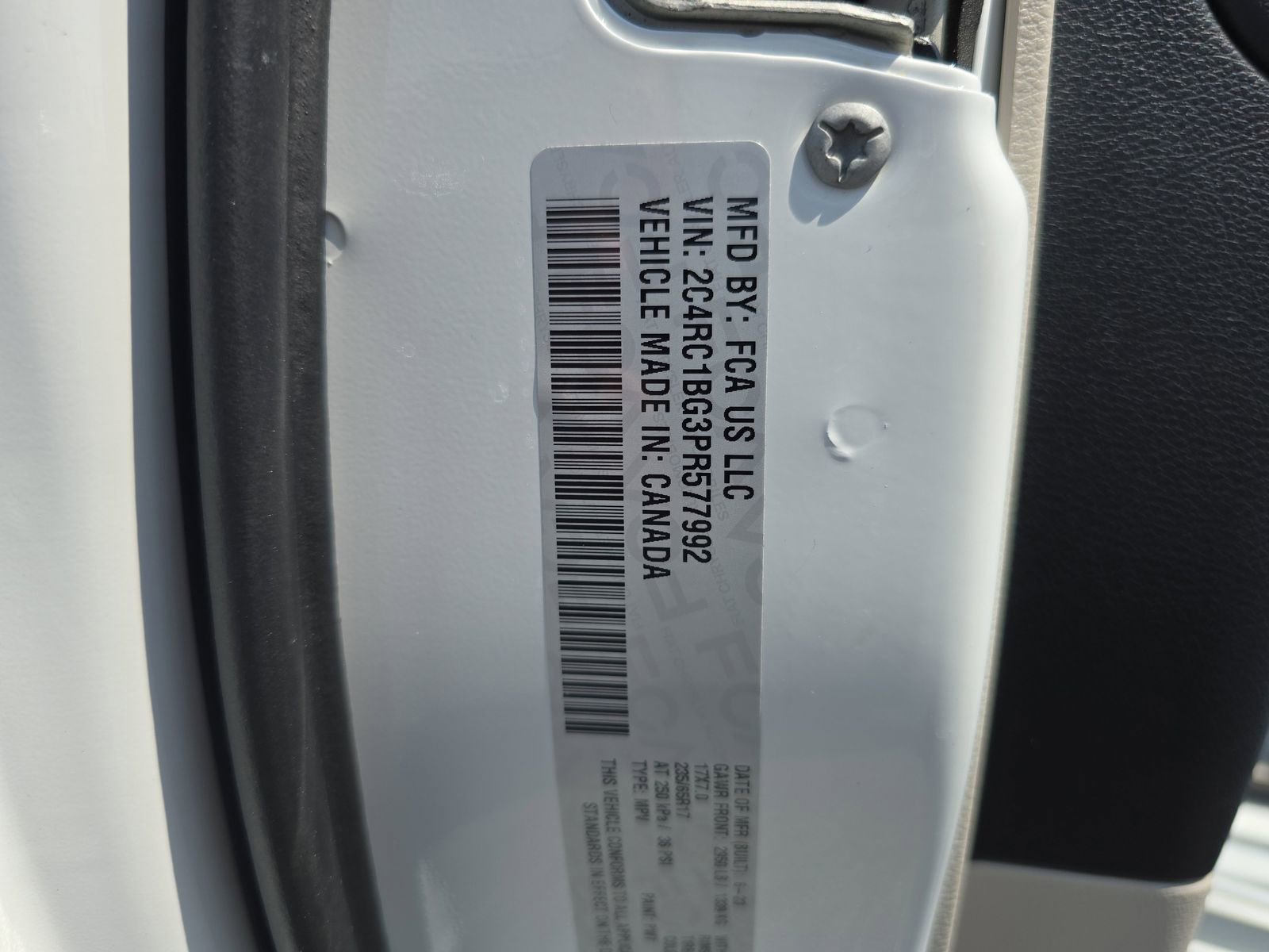 Used 2023 Chrysler Pacifica Touring-L image 31