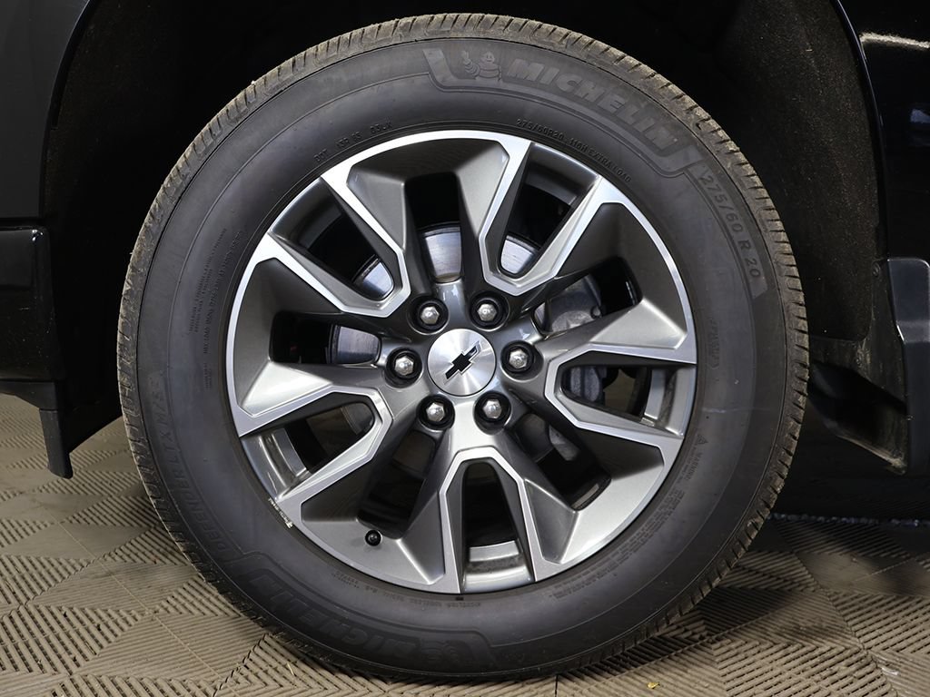Used 2024 Chevrolet Silverado 1500 RST AWD/4WD image 15