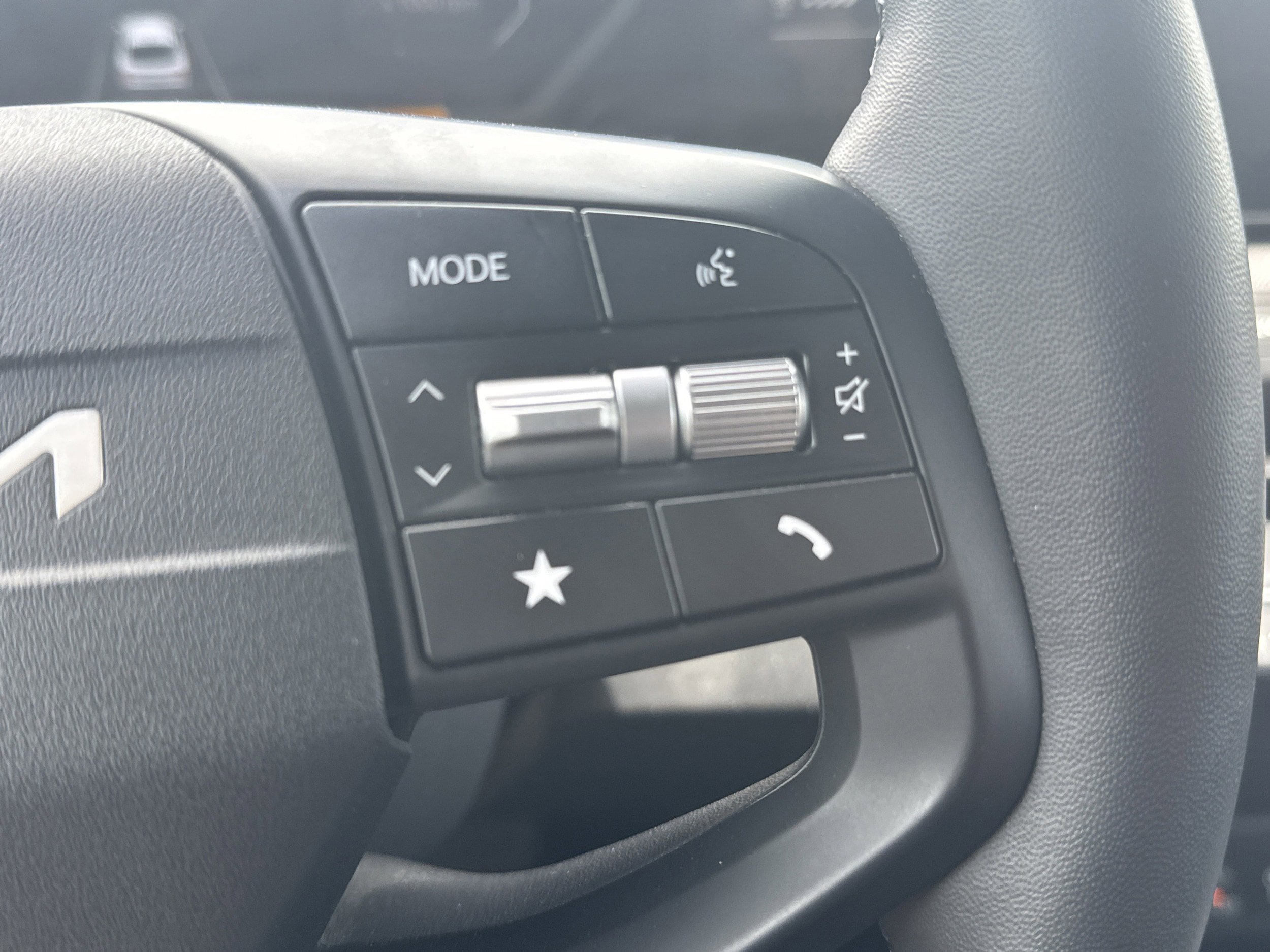 Used 2025 Kia K4 EX FWD image 30
