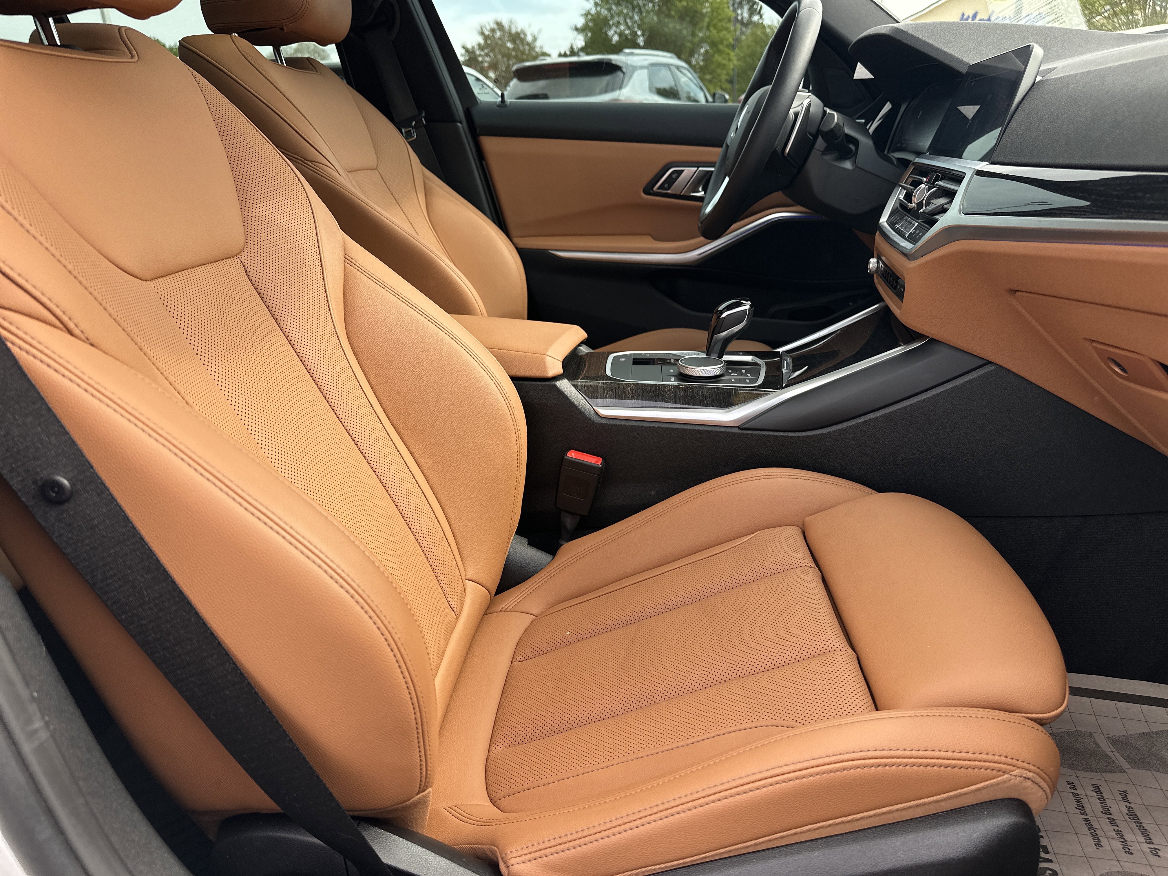 Used 2022 BMW 330i xDrive Sedan w/ Premium Package image 14