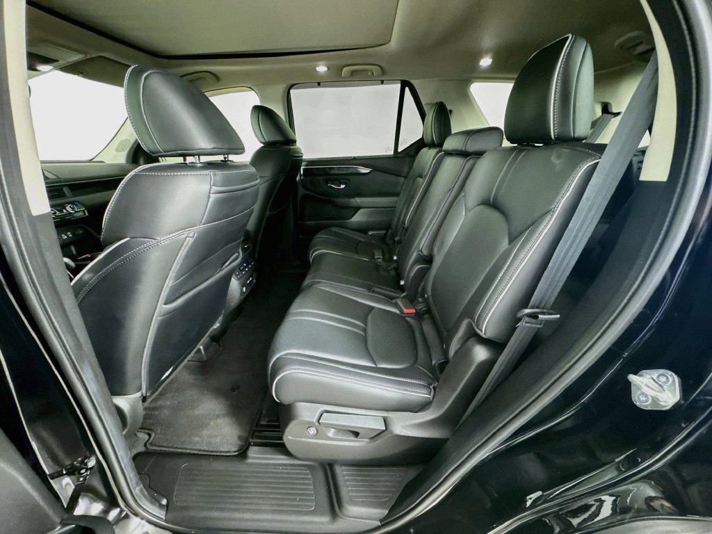 Used 2023 Honda Pilot Elite image 32