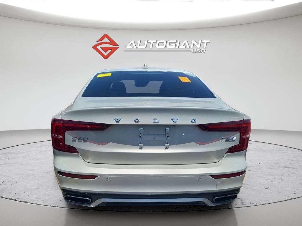 Used 2020 Volvo S60 T5 R-Design FWD image 3