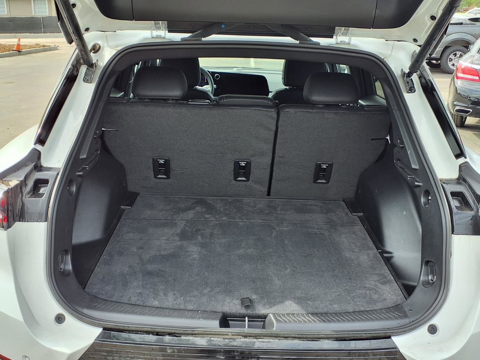 Used 2024 Chevrolet Equinox EV LT image 25