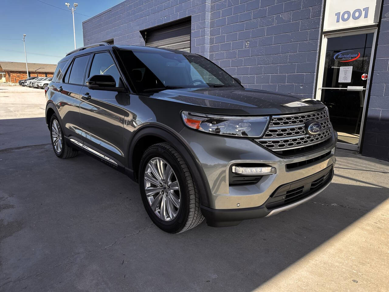 Used 2020 Ford Explorer Limited w/ Class III Trailer Tow Package image 2