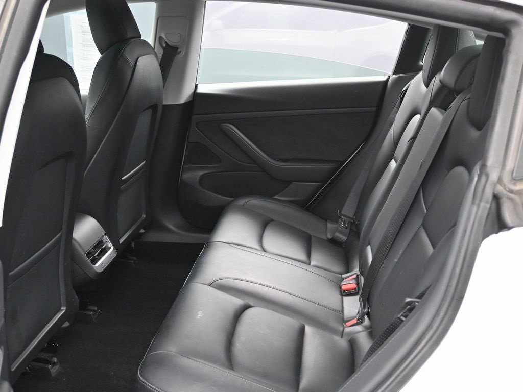 Used 2020 Tesla Model 3 Standard Range Plus image 39