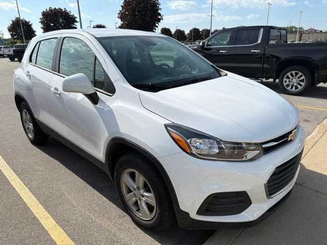 Used 2021 Chevrolet Trax LS AWD/4WD image 3