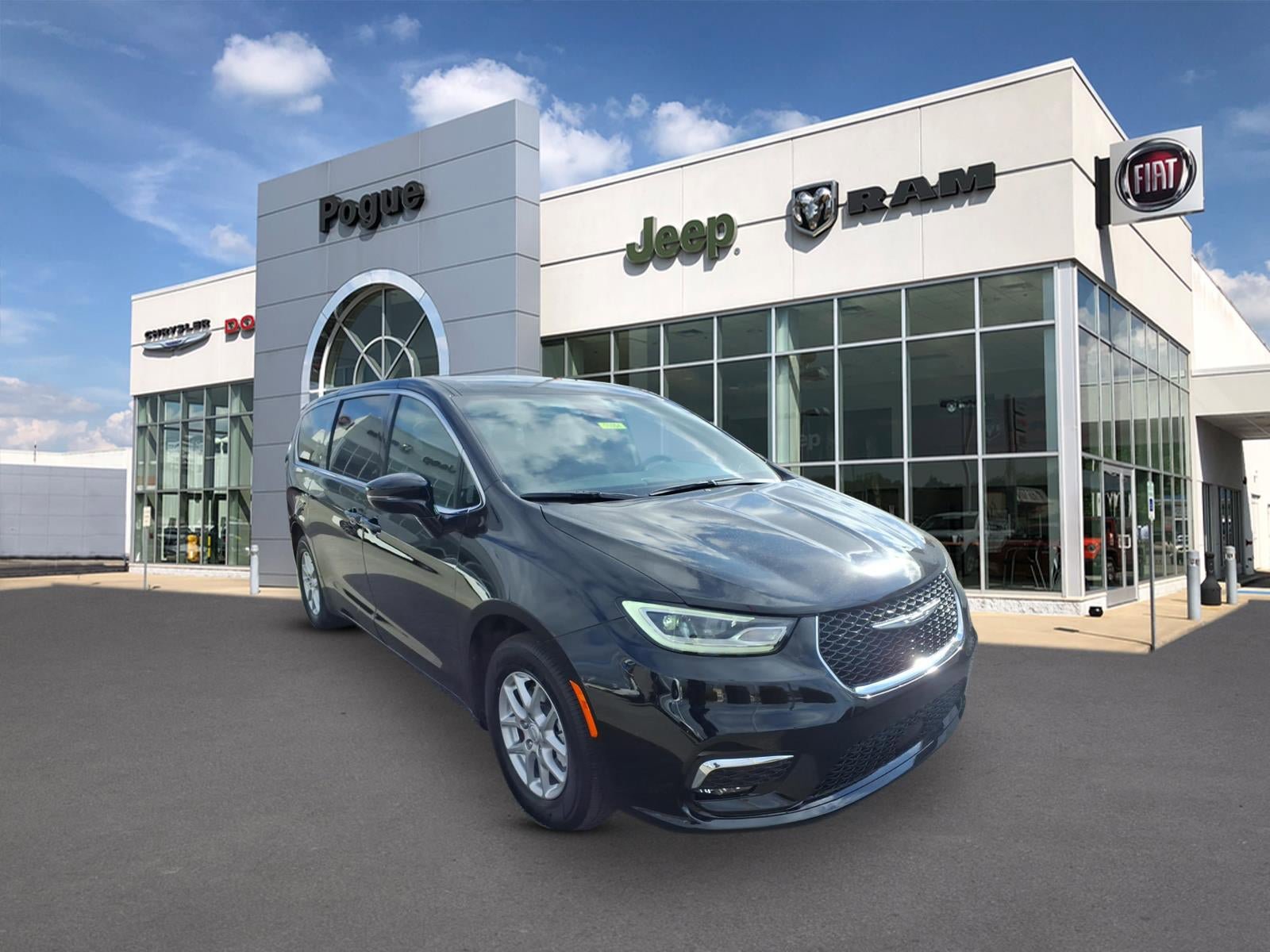 New 2026 Chrysler Pacifica Select FWD image 1