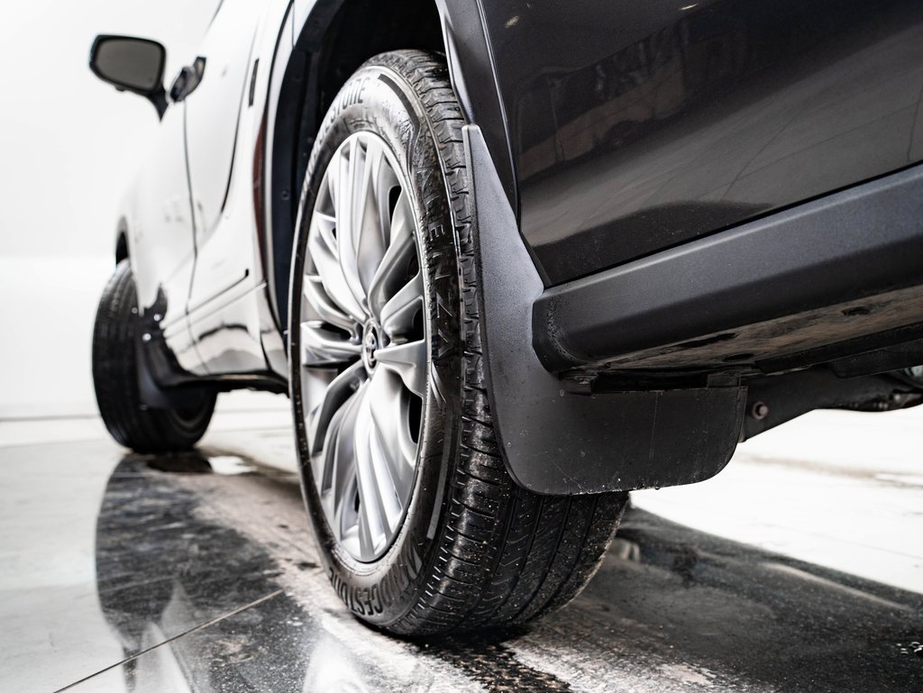 Used 2023 Toyota Highlander Platinum image 53