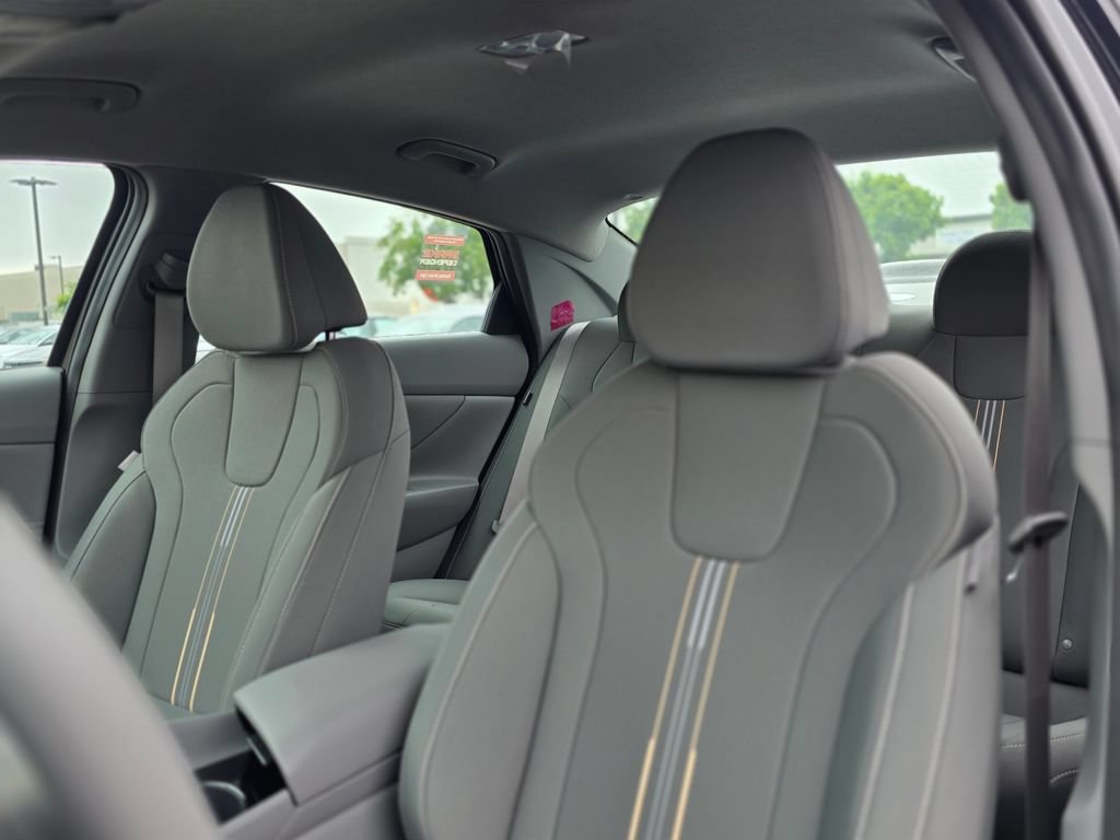 New 2026 Hyundai Elantra Sport FWD image 13