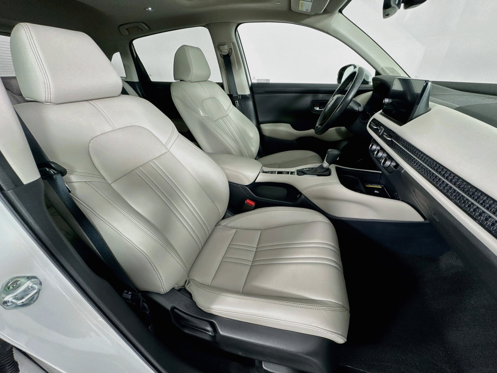 Certified 2023 Honda HR-V EX-L image 27