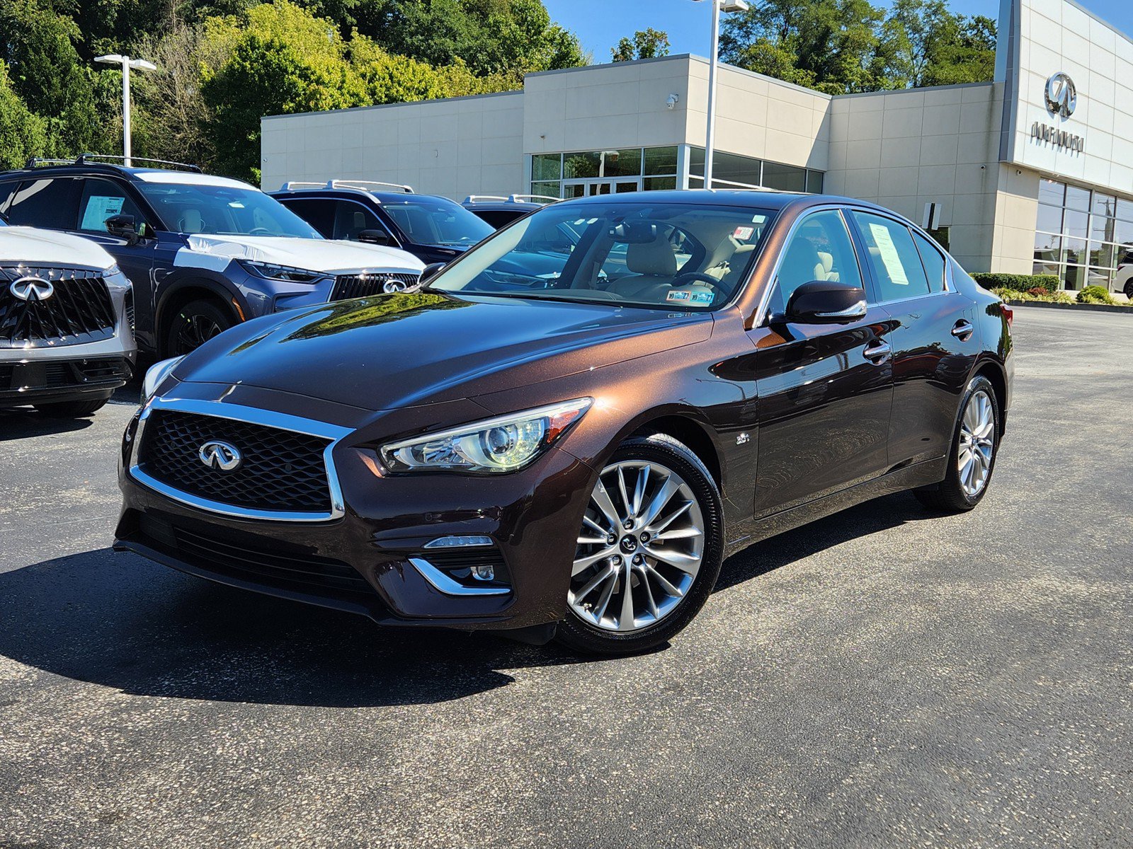 Certified 2018 INFINITI Q50 Luxe w/ Sensory Package (Luxe) AWD/4WD image 1