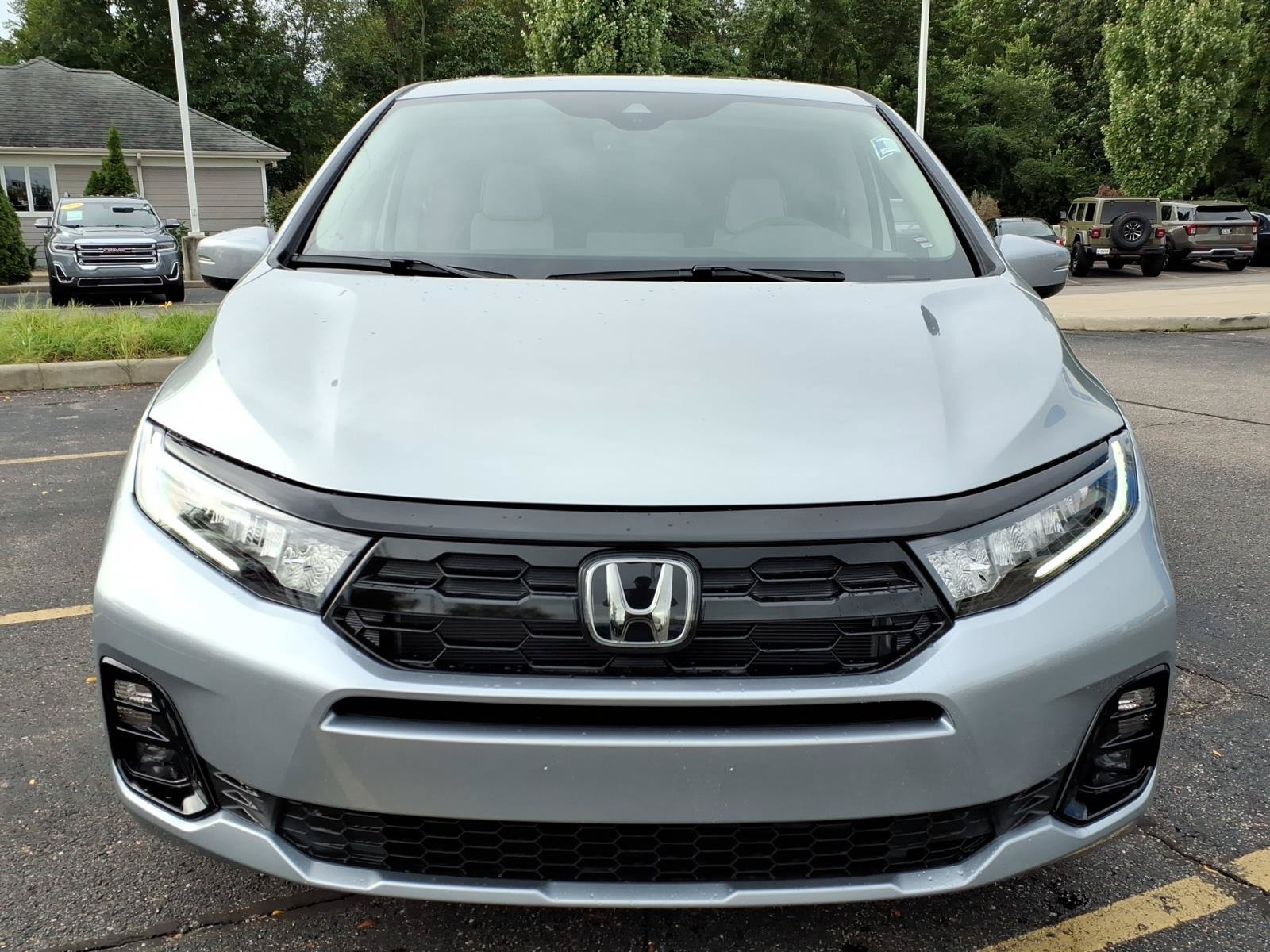 New 2027 Honda Odyssey Elite image 2