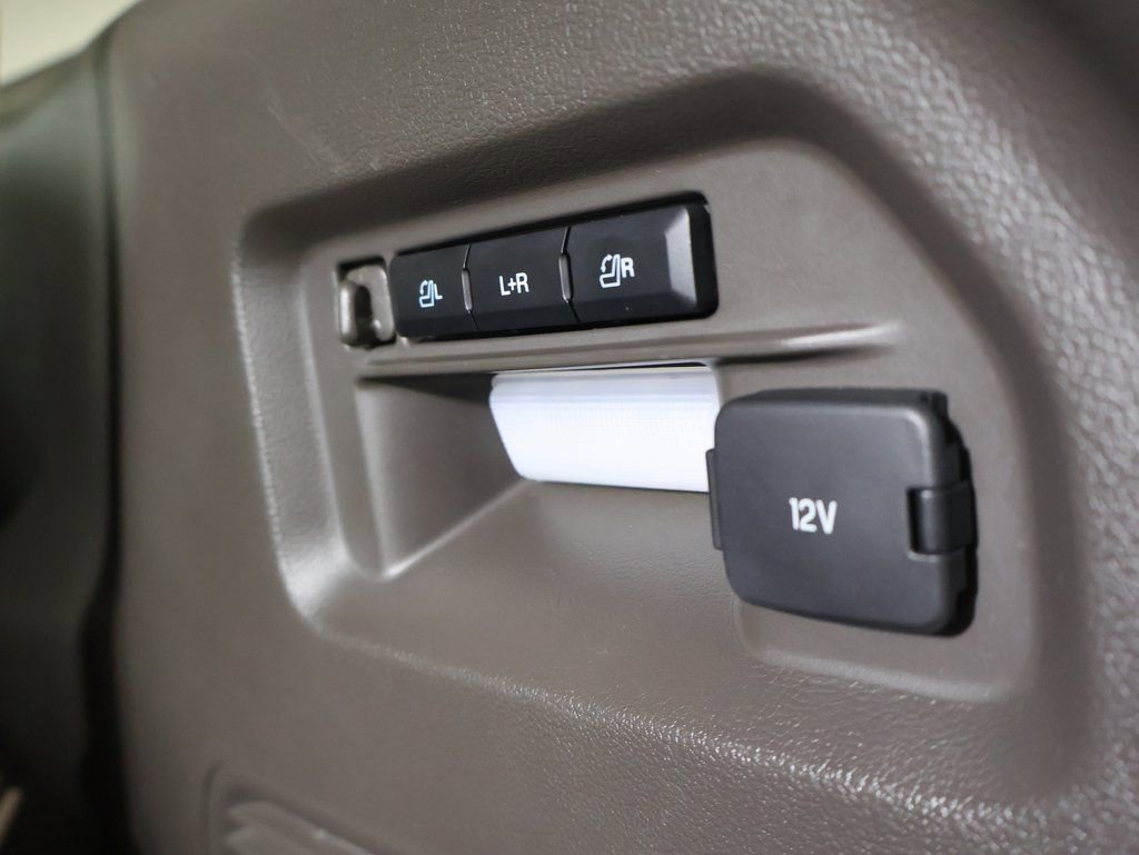 Used 2021 Ford Explorer Platinum w/ Equipment Group 601A image 17