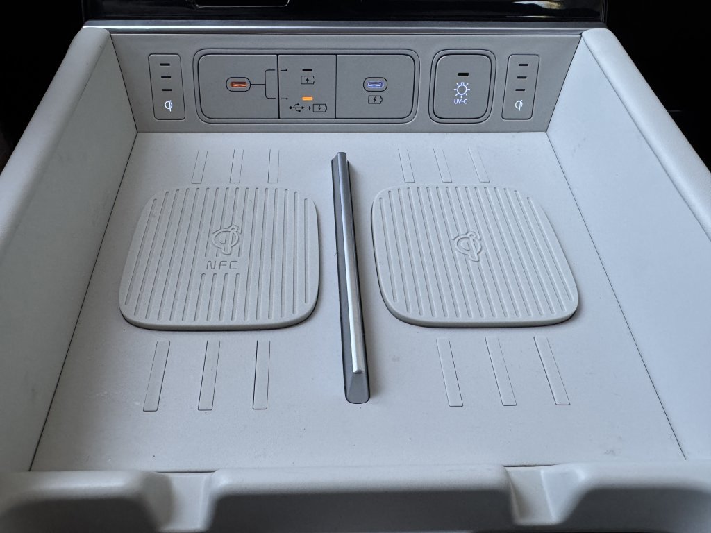 Used 2024 Hyundai Santa Fe Calligraphy image 26