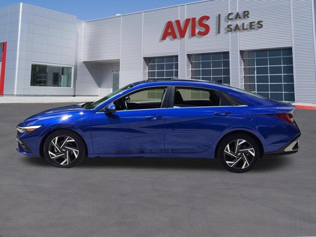Used 2025 Hyundai Elantra SEL FWD image 10