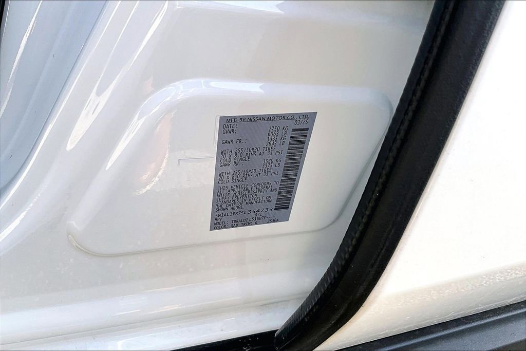 Certified 2025 INFINITI QX60 Luxe w/ Vision Package FWD image 46