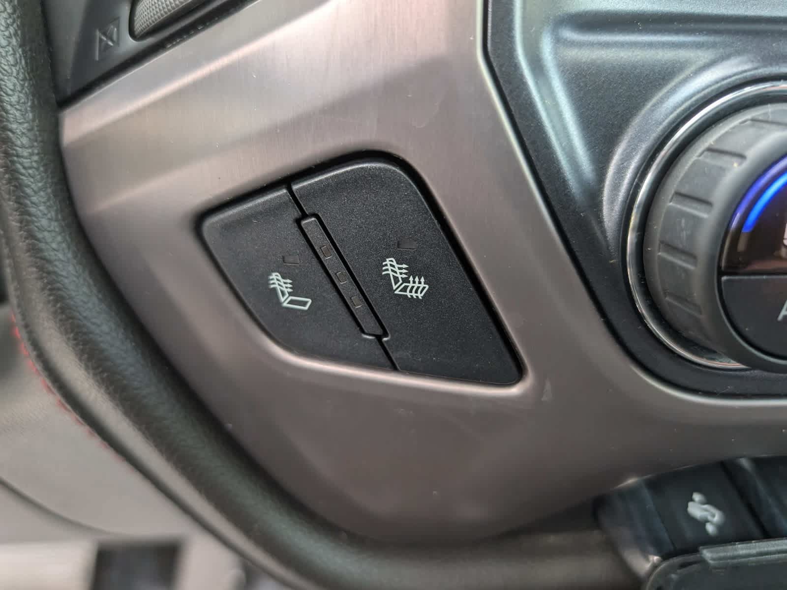 Used 2018 GMC Sierra 2500 SLT w/ All Terrain HD Package AWD/4WD image 28