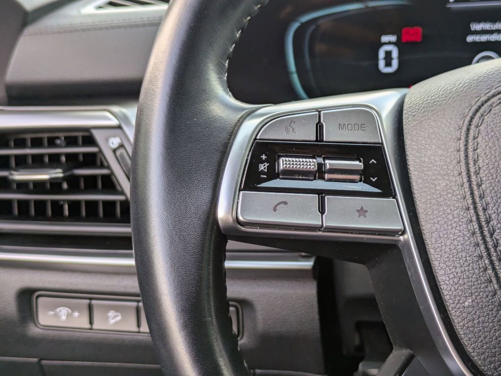 Used 2025 Kia Telluride S image 20