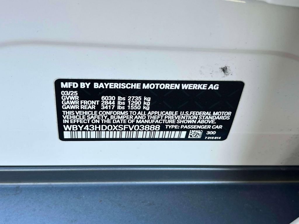 Used 2025 BMW i4 xDrive40i w/ Parking Assistance Package image 19