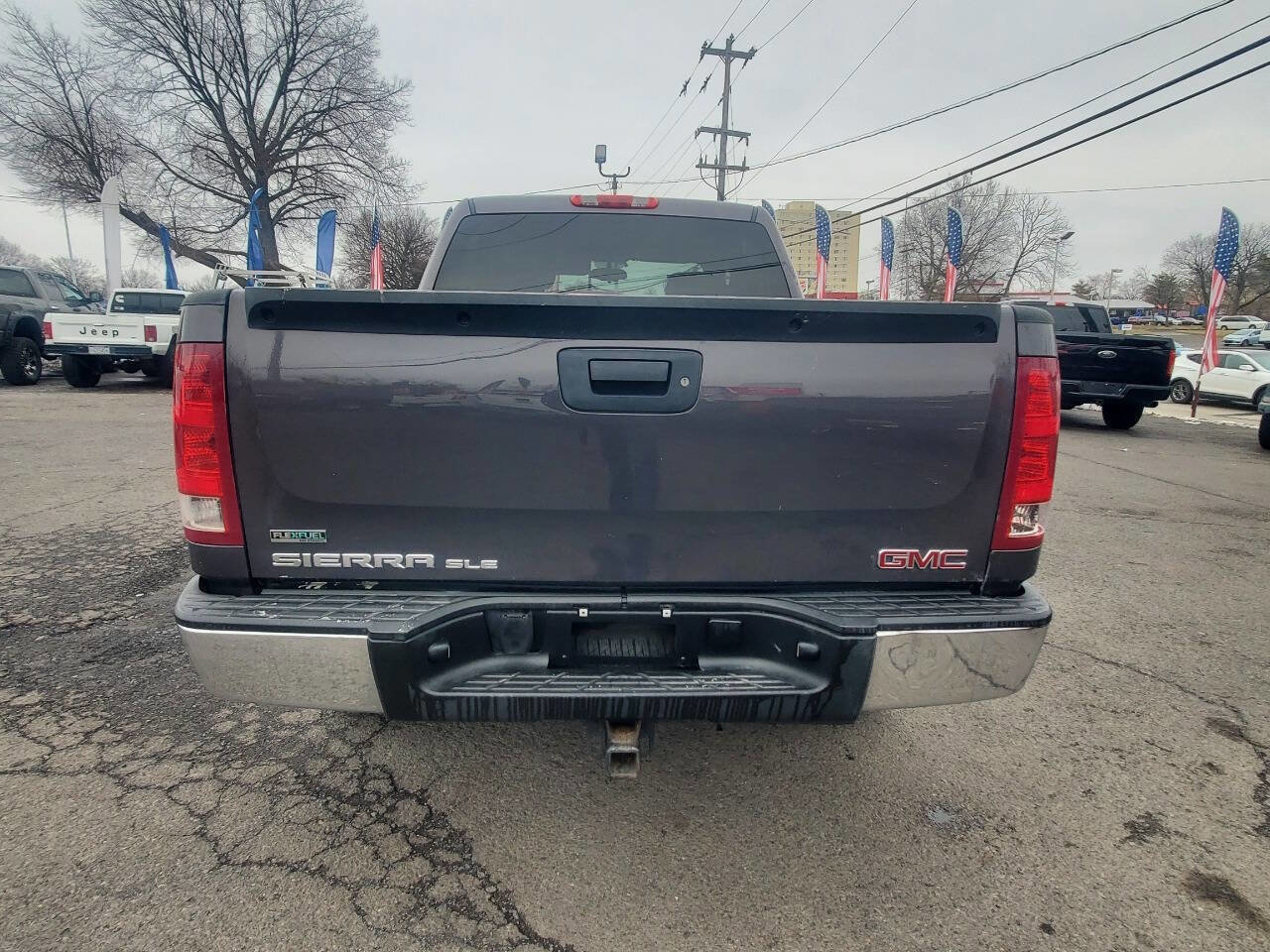 Used 2010 GMC Sierra 1500 SLE w/ Power Pack Plus image 4