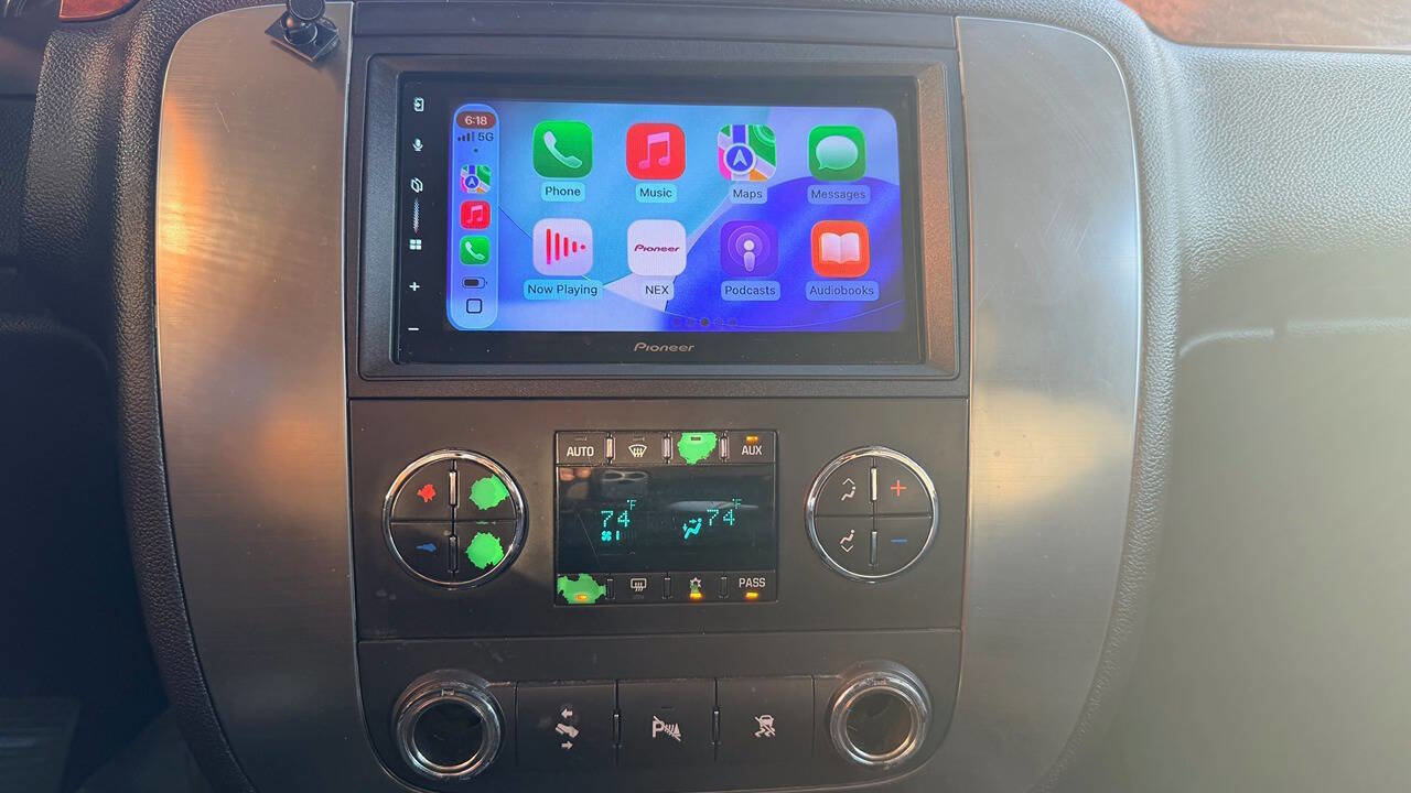 Used 2007 GMC Yukon SLT w/ SLT Preferred Equipment Group image 16