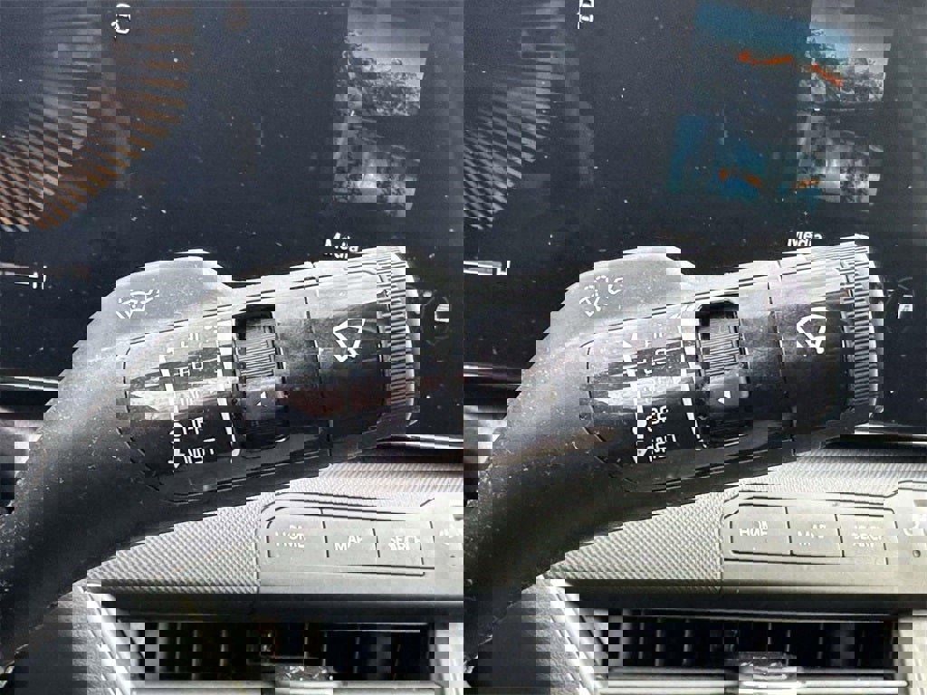 Certified 2025 Kia K4 LXS image 32