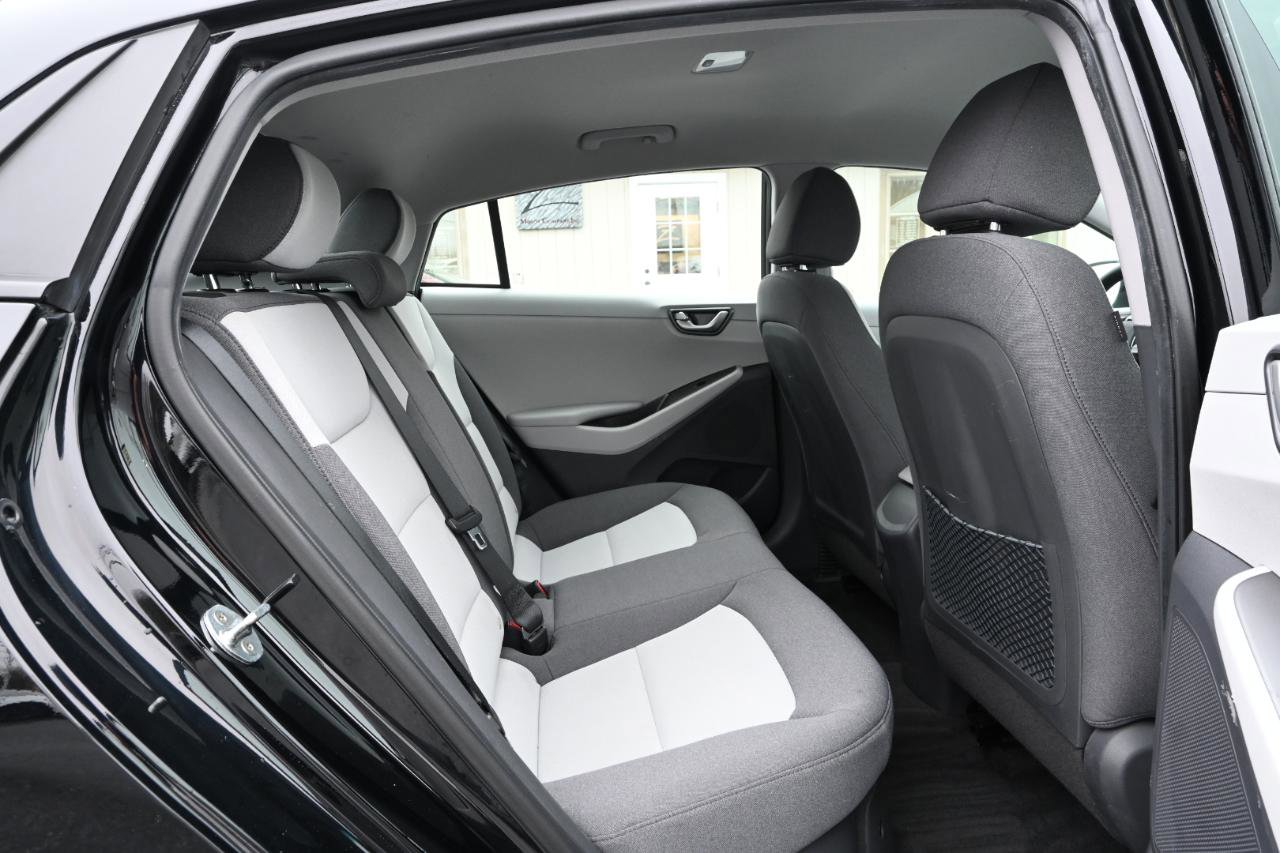 Used 2020 Hyundai Ioniq Blue FWD image 28