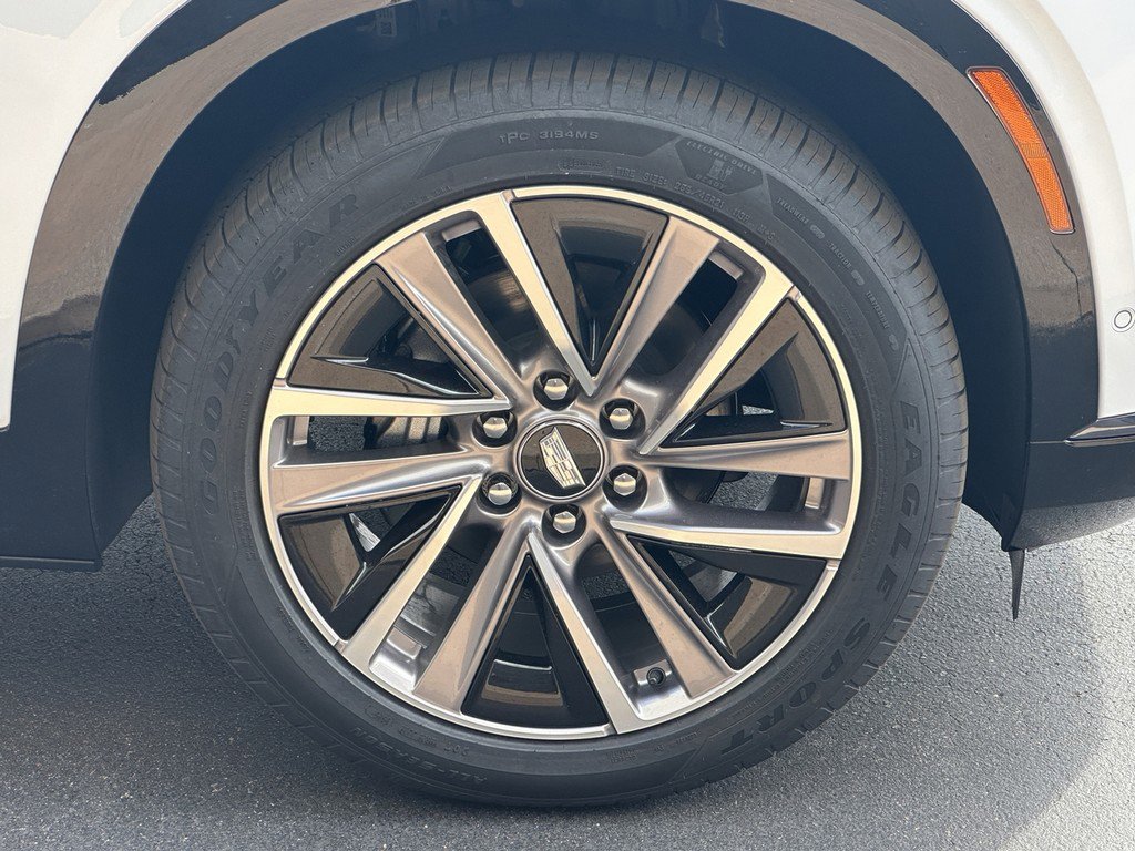 New 2026 Cadillac Vistiq Sport image 5